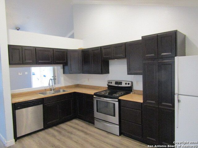 10207 Athens Fld, San Antonio, TX 78245