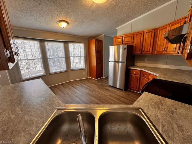 5610 Piney Grove Church Road, Siler City, NC 27344