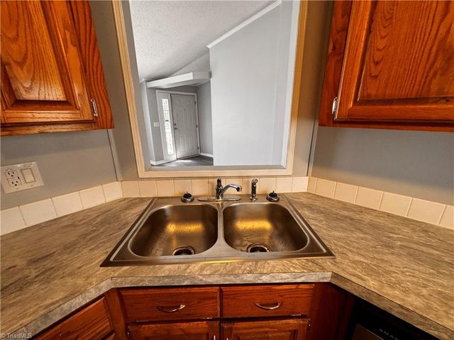 5610 Piney Grove Church Road, Siler City, NC 27344