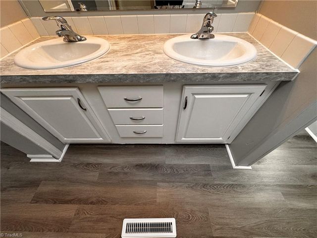 5610 Piney Grove Church Road, Siler City, NC 27344