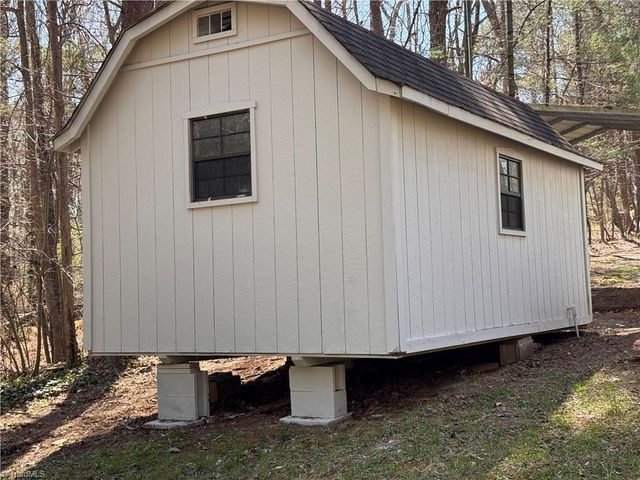 5610 Piney Grove Church Road, Siler City, NC 27344