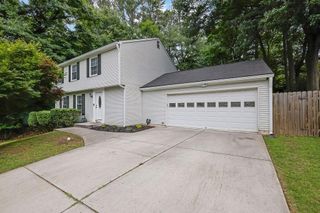 9665 N Pond Circle, Roswell, GA 30076