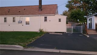 6 Balzac Court, Tonawanda, NY 14150