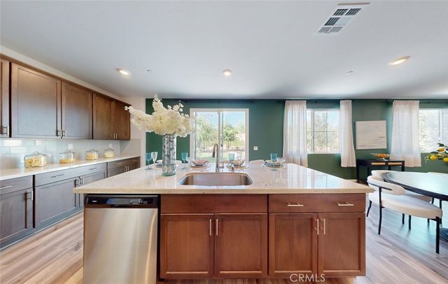 24320 INSIGNIA, Menifee, CA 92584