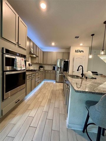 734 Hardwood Grove Court, Houston, TX 77090