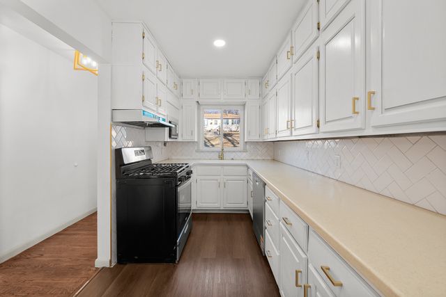 2518 13th Street, Rock Island, IL 61201