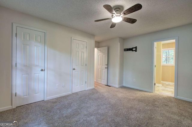 17 W Ridge Drive SE, Cartersville, GA 30121