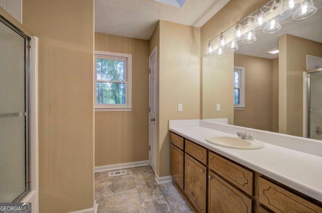 17 W Ridge Drive SE, Cartersville, GA 30121