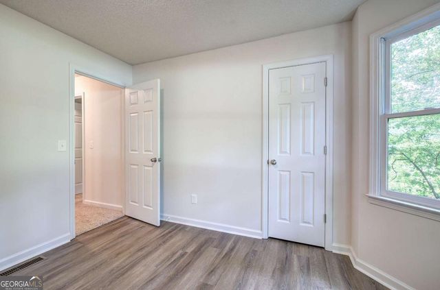 17 W Ridge Drive SE, Cartersville, GA 30121