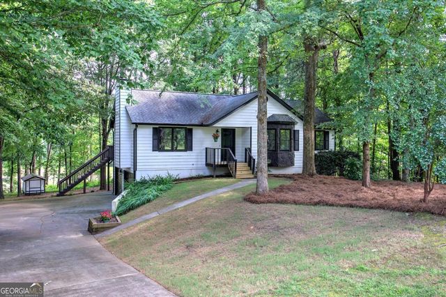 17 W Ridge Drive SE, Cartersville, GA 30121