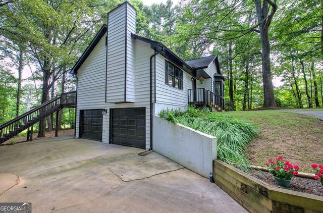 17 W Ridge Drive SE, Cartersville, GA 30121