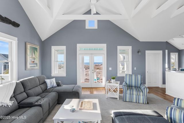 20 Coquina Trail, Bald Head Island, NC 28461
