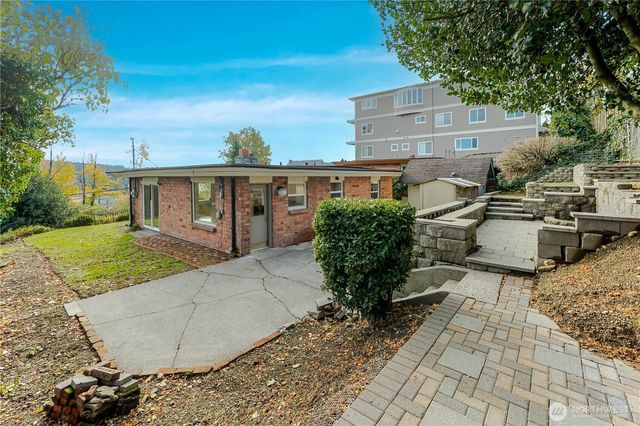 6416 NE 181st Street, Kenmore, WA 98028