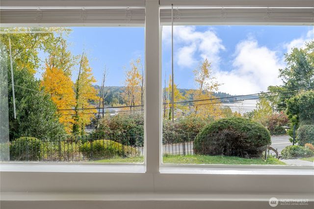 6416 NE 181st Street, Kenmore, WA 98028