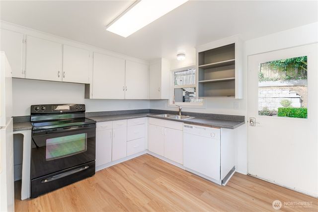 6416 NE 181st Street, Kenmore, WA 98028