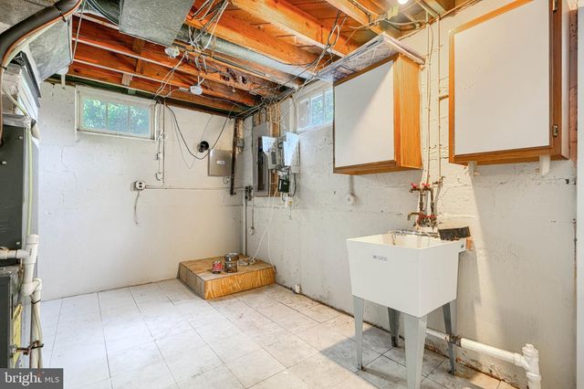 6901 CHIPPEWA DR, Baltimore, MD 21209