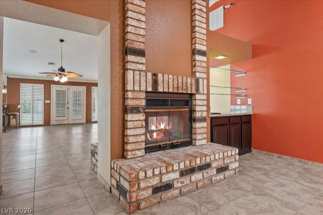 5705 Palma Del Sol Way, Las Vegas, NV 89130