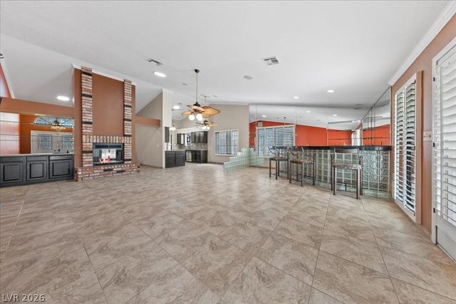 5705 Palma Del Sol Way, Las Vegas, NV 89130