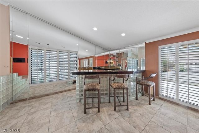 5705 Palma Del Sol Way, Las Vegas, NV 89130