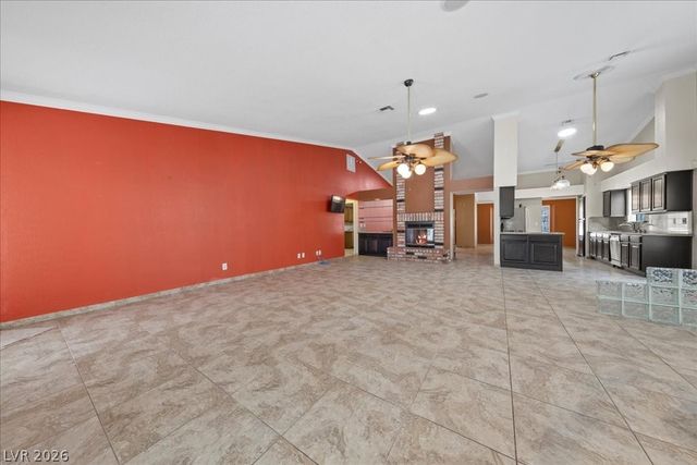 5705 Palma Del Sol Way, Las Vegas, NV 89130