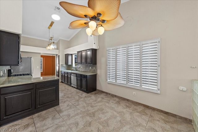 5705 Palma Del Sol Way, Las Vegas, NV 89130