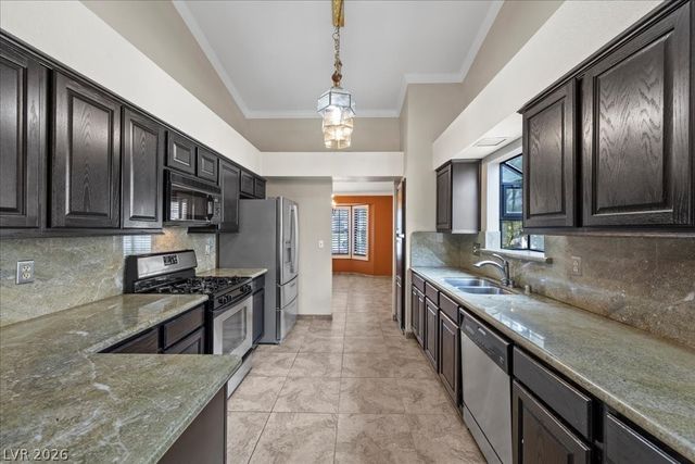 5705 Palma Del Sol Way, Las Vegas, NV 89130