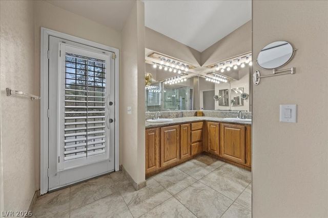 5705 Palma Del Sol Way, Las Vegas, NV 89130