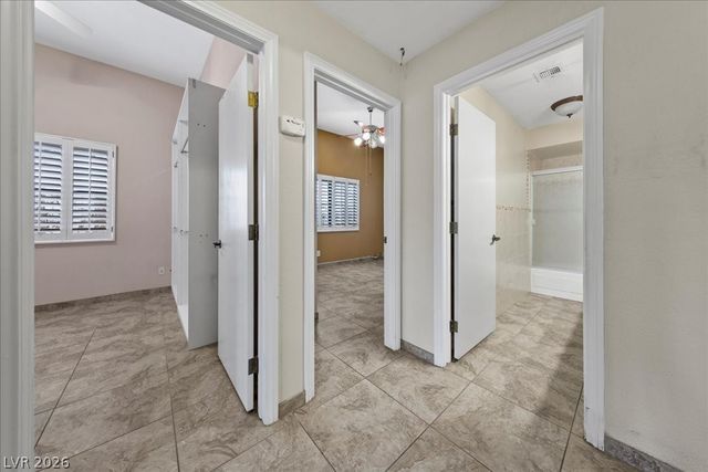 5705 Palma Del Sol Way, Las Vegas, NV 89130