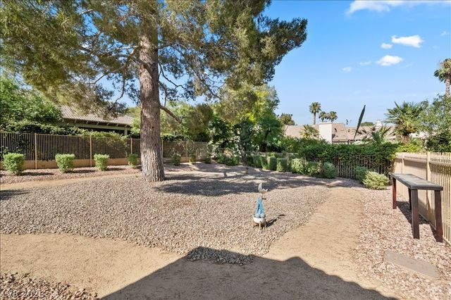 5705 Palma Del Sol Way, Las Vegas, NV 89130