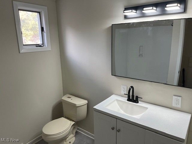 4505 Oak Circle, North Olmsted, OH 44070