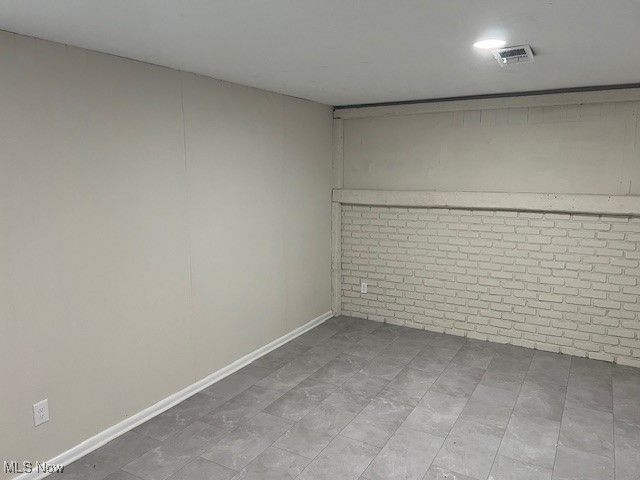 4505 Oak Circle, North Olmsted, OH 44070