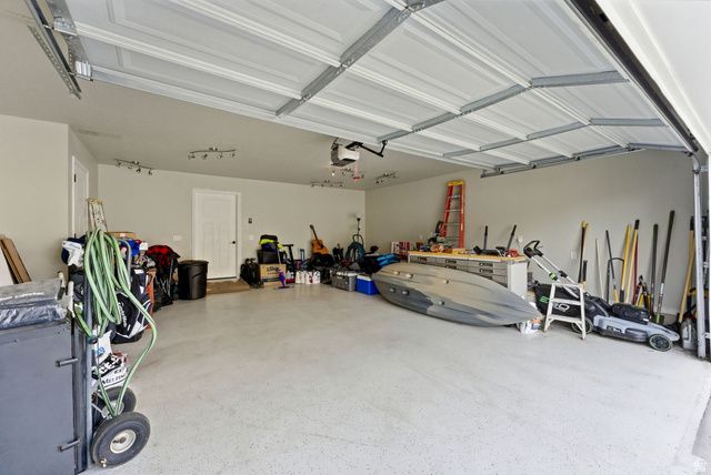 177 S CENTURY DR, Ogden, UT 84404