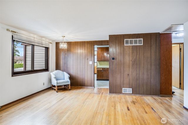 345 S 184th Street, Burien, WA 98148