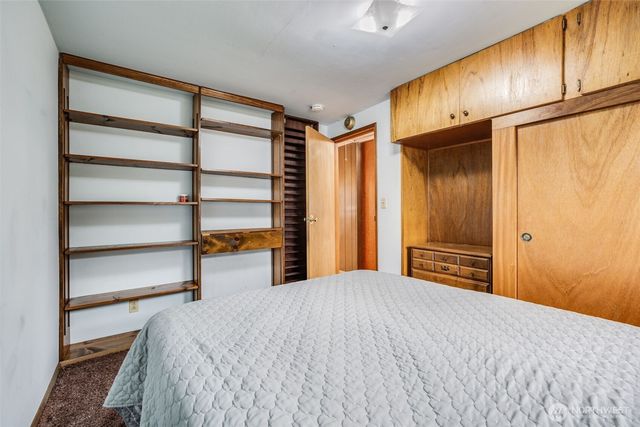 345 S 184th Street, Burien, WA 98148