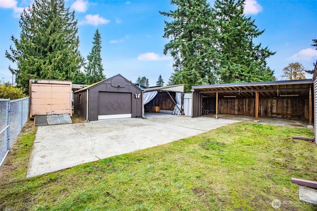 345 S 184th Street, Burien, WA 98148