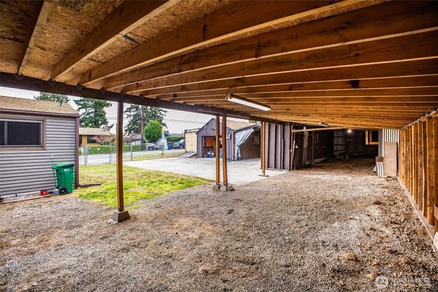 345 S 184th Street, Burien, WA 98148