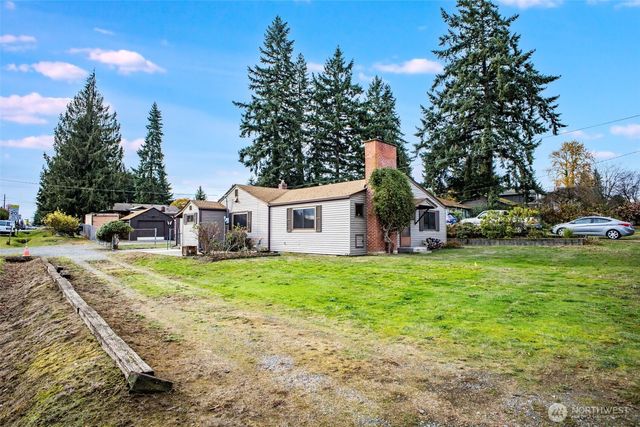 345 S 184th Street, Burien, WA 98148