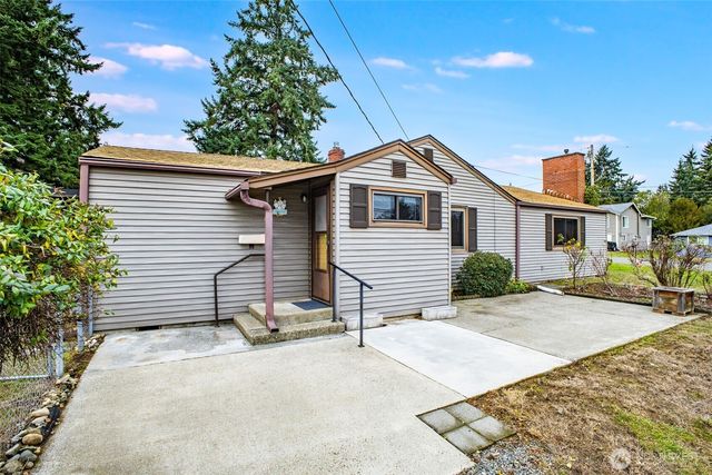 345 S 184th Street, Burien, WA 98148