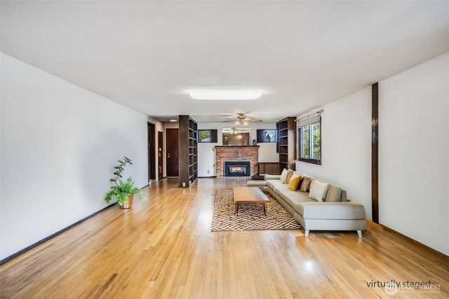 345 S 184th Street, Burien, WA 98148