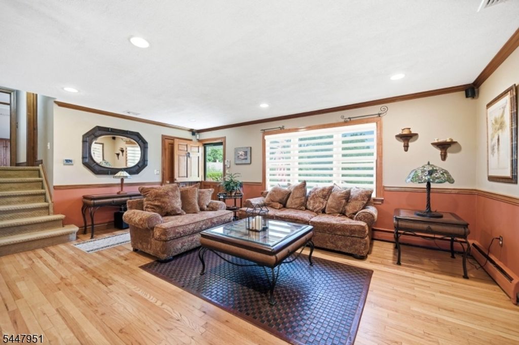 133 Sandra Dr, Parsippany-troy Hills Twp., NJ 07054 — photo 4