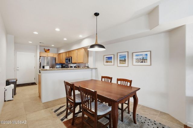 3125 N Olsen Avenue, Tucson, AZ 85719