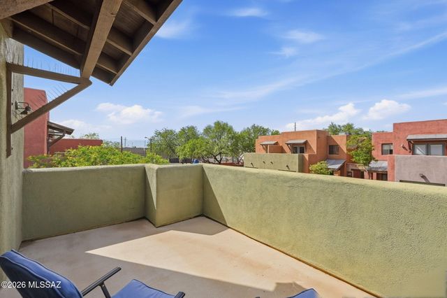 3125 N Olsen Avenue, Tucson, AZ 85719