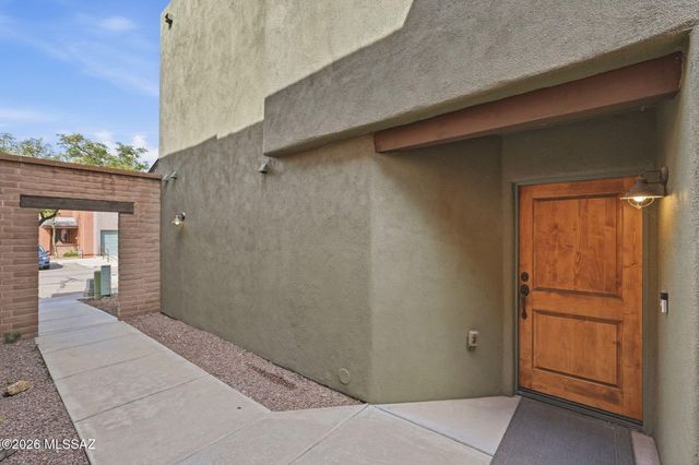 3125 N Olsen Avenue, Tucson, AZ 85719