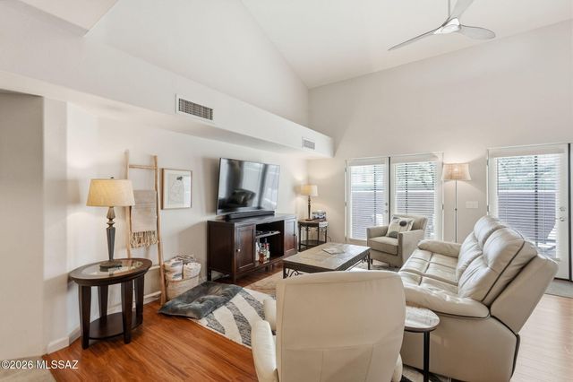 3125 N Olsen Avenue, Tucson, AZ 85719