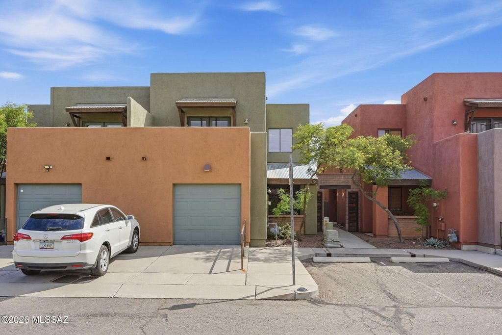3125 N Olsen Avenue, Tucson, AZ 85719