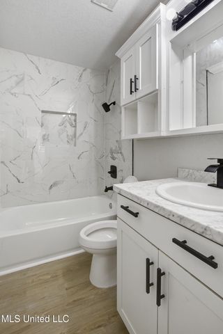 5659 S Rose Drive, Moss Point, MS 39563