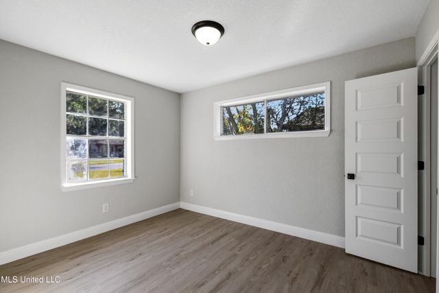 5659 S Rose Drive, Moss Point, MS 39563