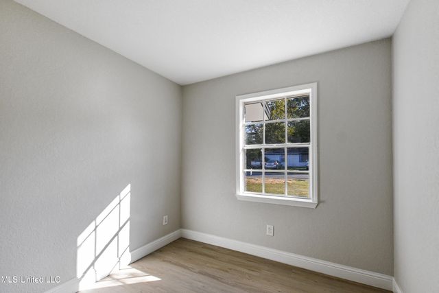 5659 S Rose Drive, Moss Point, MS 39563