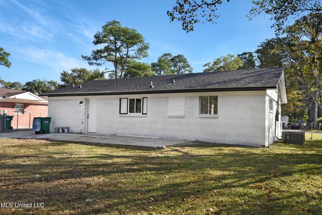 5659 S Rose Drive, Moss Point, MS 39563