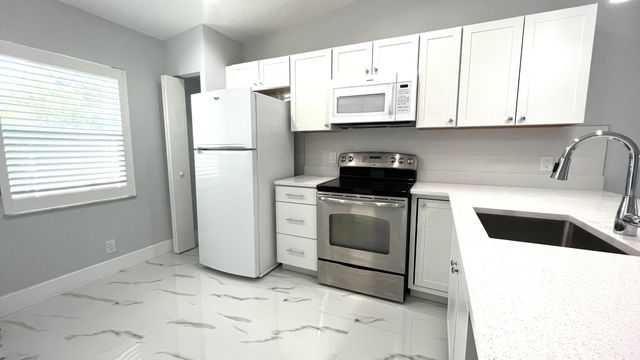 8743 Rheims Road B, Boca Raton, FL 33496